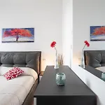Lejlighed Only 10 Min To Duomo, Free Private Parking Easy Living