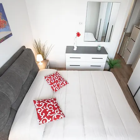 Lejlighed Only 10 Min To Duomo With Free Private Parking - Easy Living